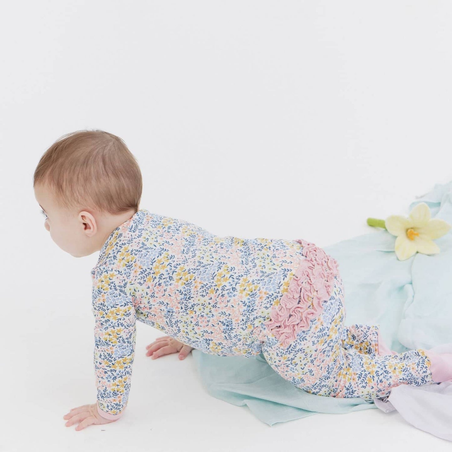 Chelsea Modal Magnetic Ruffle Footie